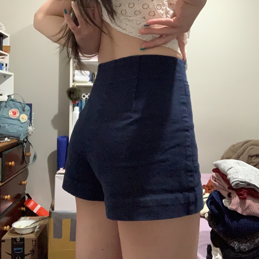 Wilfred free navy short